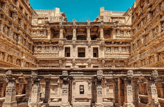 Adalaj Stepwell