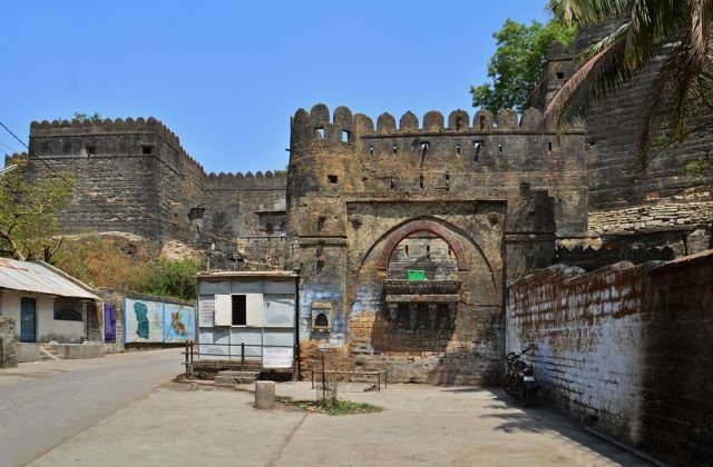 Uparkot Fort